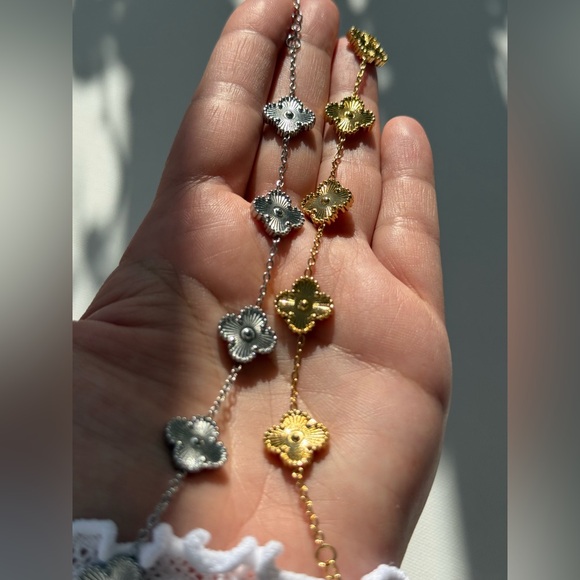 New Alhambra Gold Gold 18K plated Stainless Steel floral Bracelet Clover - Picture 3 of 14